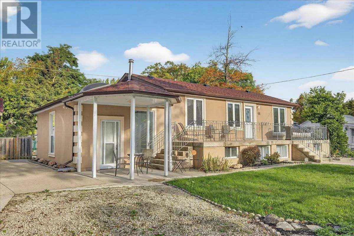 44 GLENWOOD DRIVE