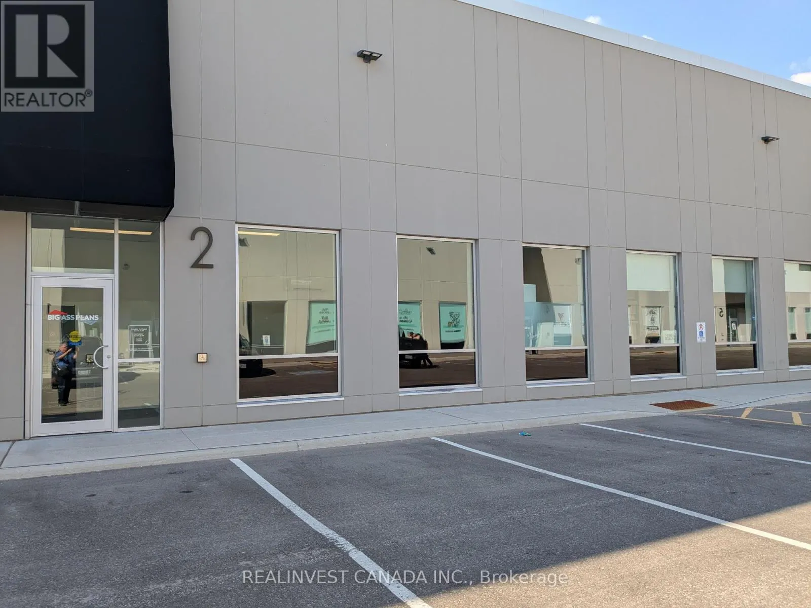 #2 - 241 KING STREET