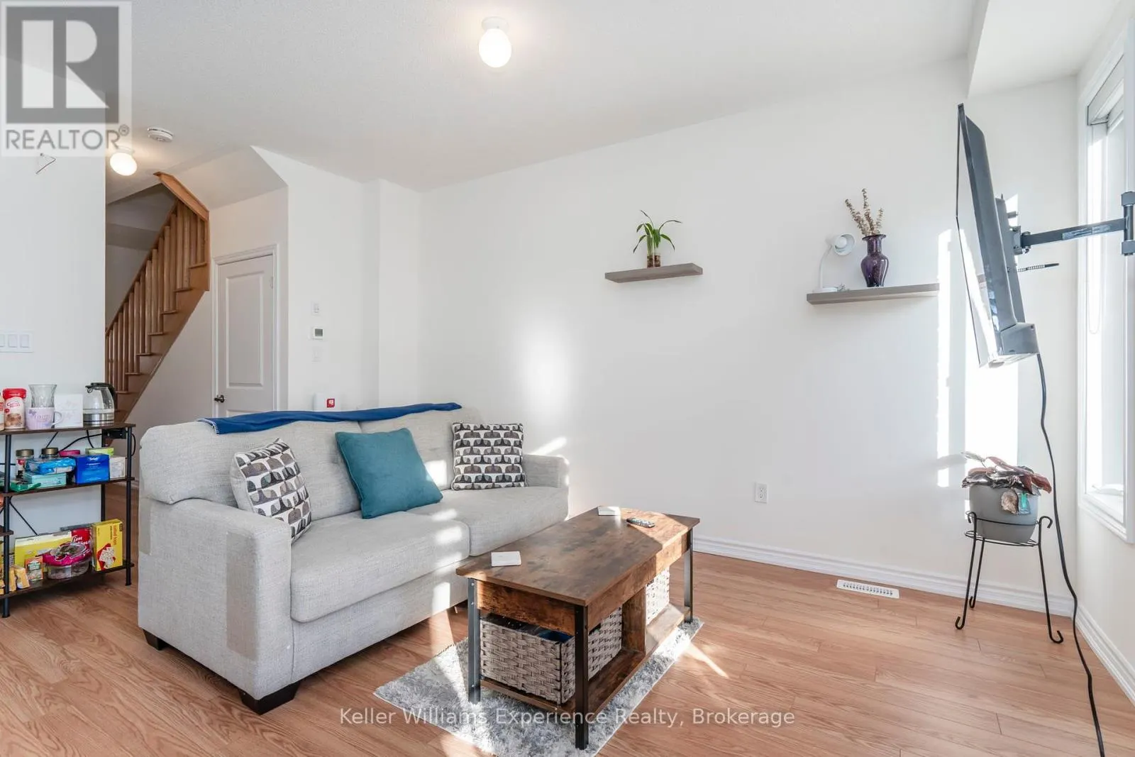 12 DURHAM AVENUE