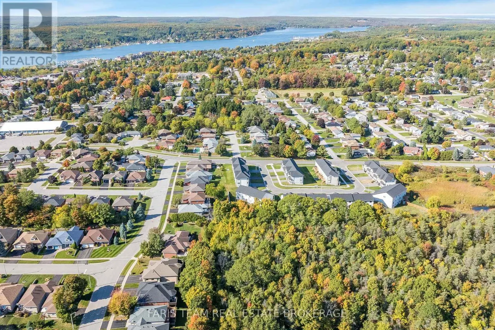 16 LAHEY CRESCENT