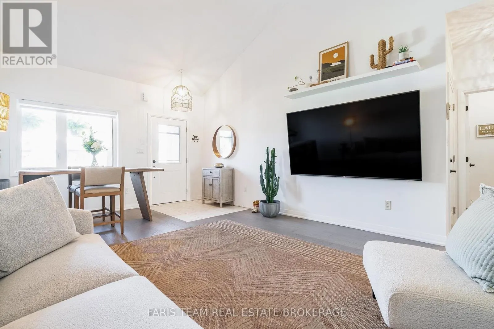 16 LAHEY CRESCENT