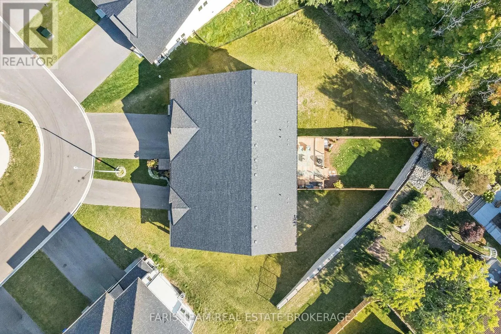 16 LAHEY CRESCENT