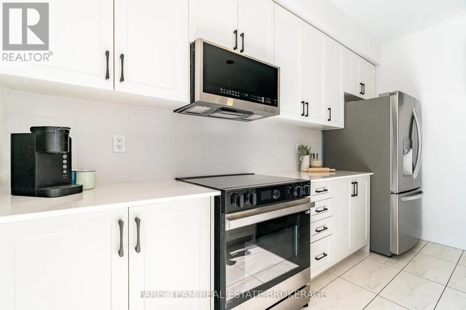 16 LAHEY CRESCENT
