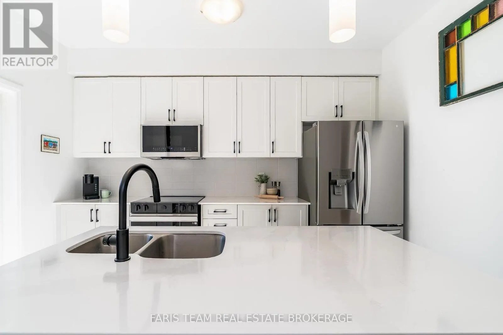 16 LAHEY CRESCENT