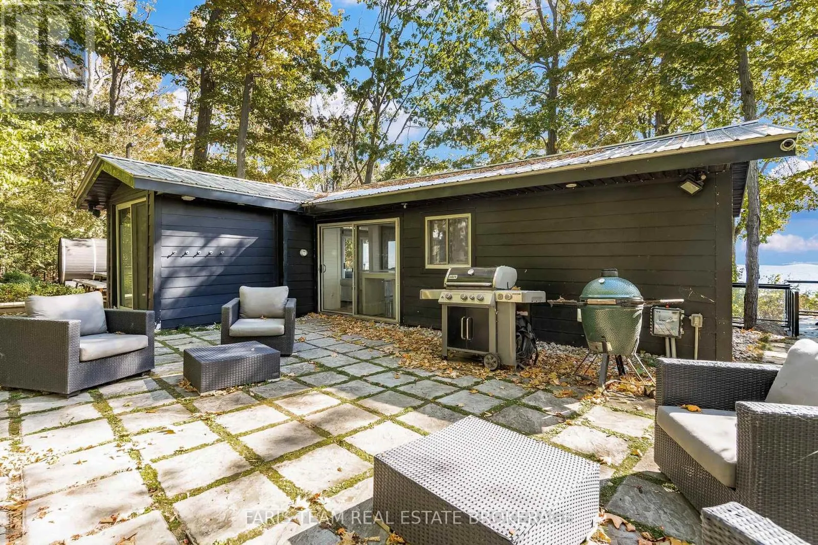 45 IVY LANE