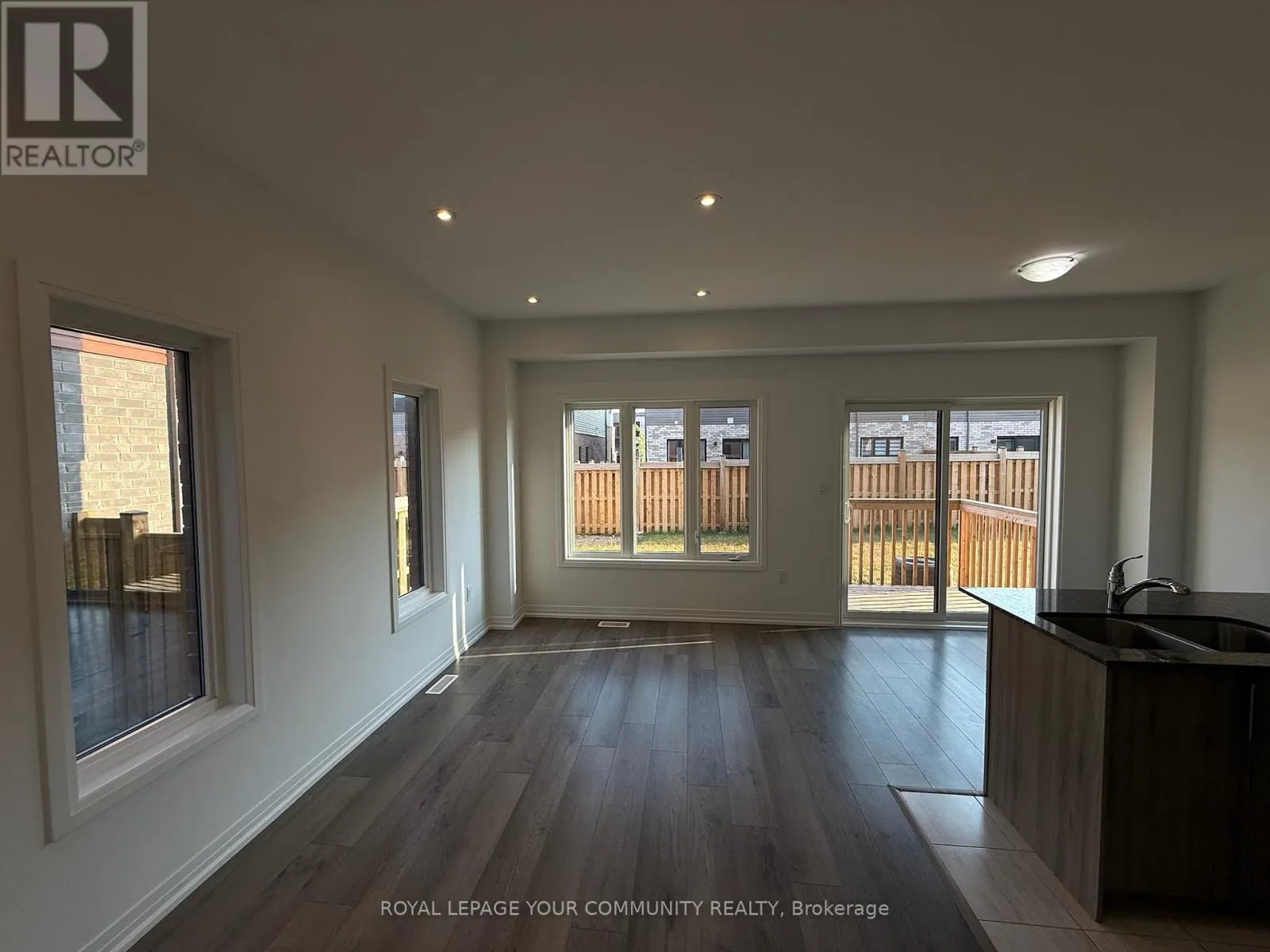 141 TURNBERRY LANE