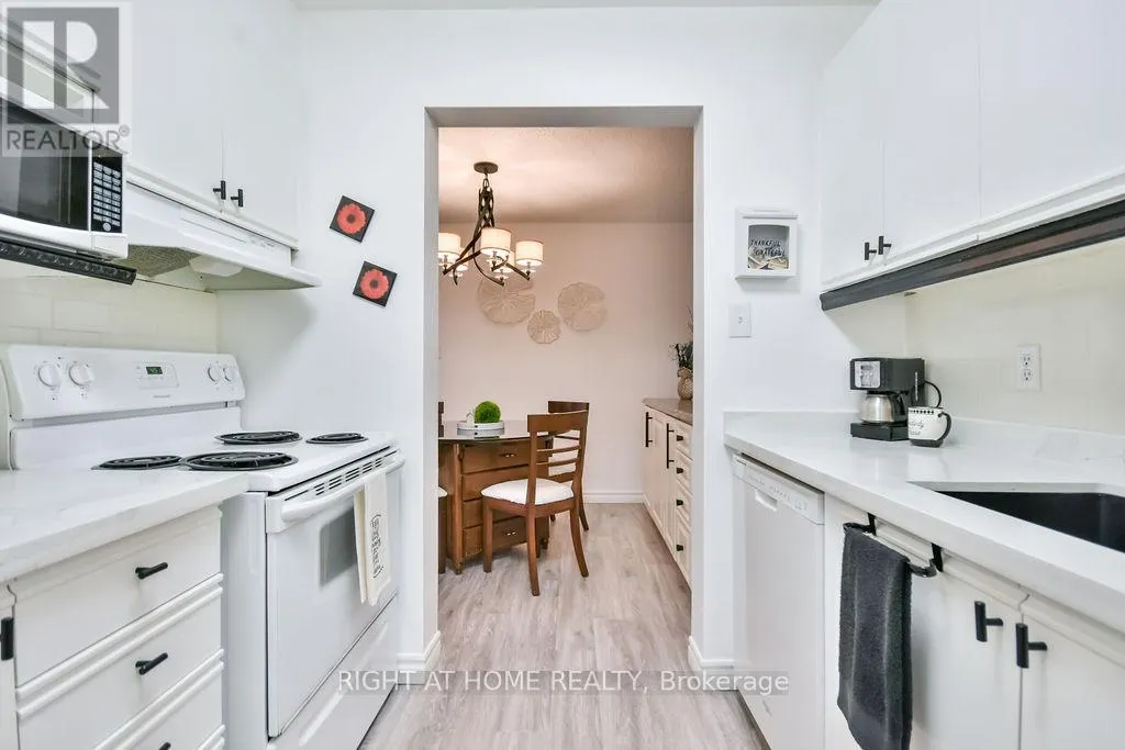 B6 - 179 EDGEHILL DRIVE