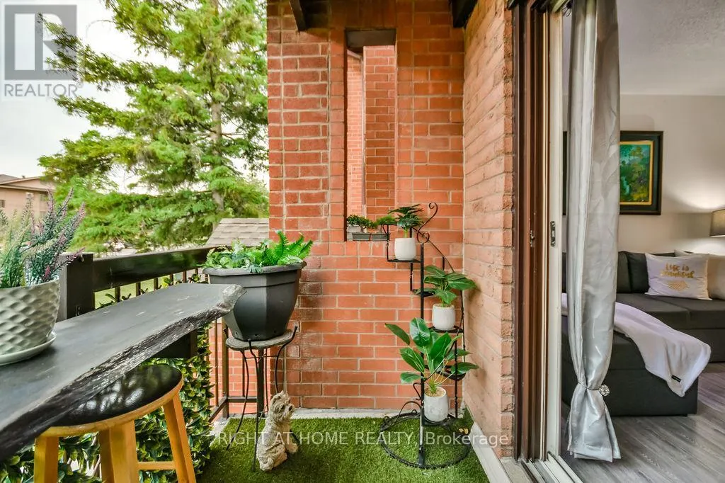 B6 - 179 EDGEHILL DRIVE