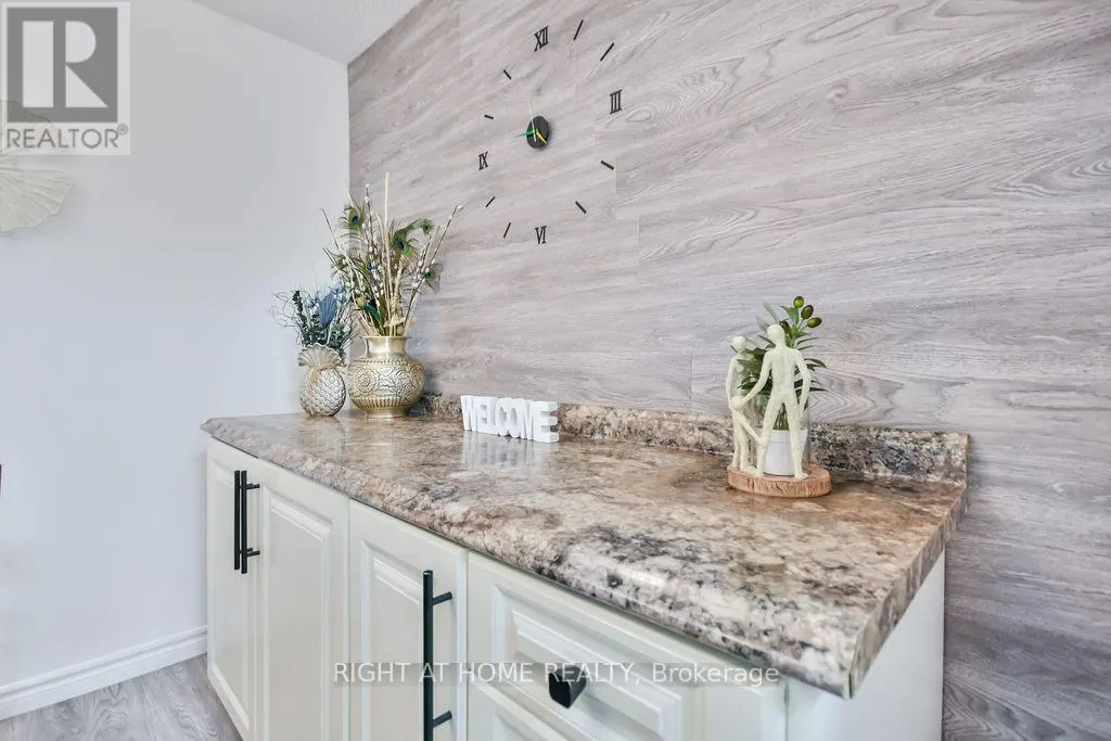 B6 - 179 EDGEHILL DRIVE