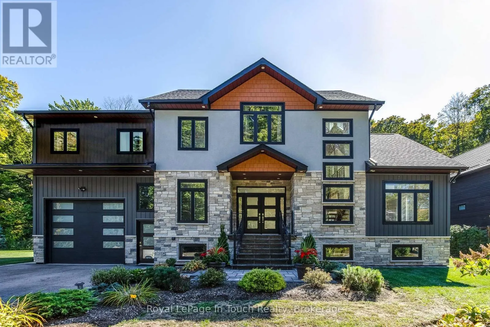 9 BELCOURT CRESCENT