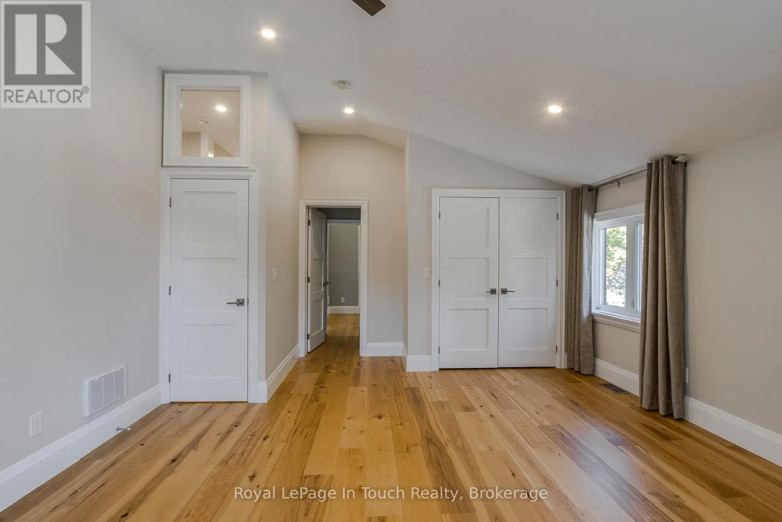 9 BELCOURT CRESCENT