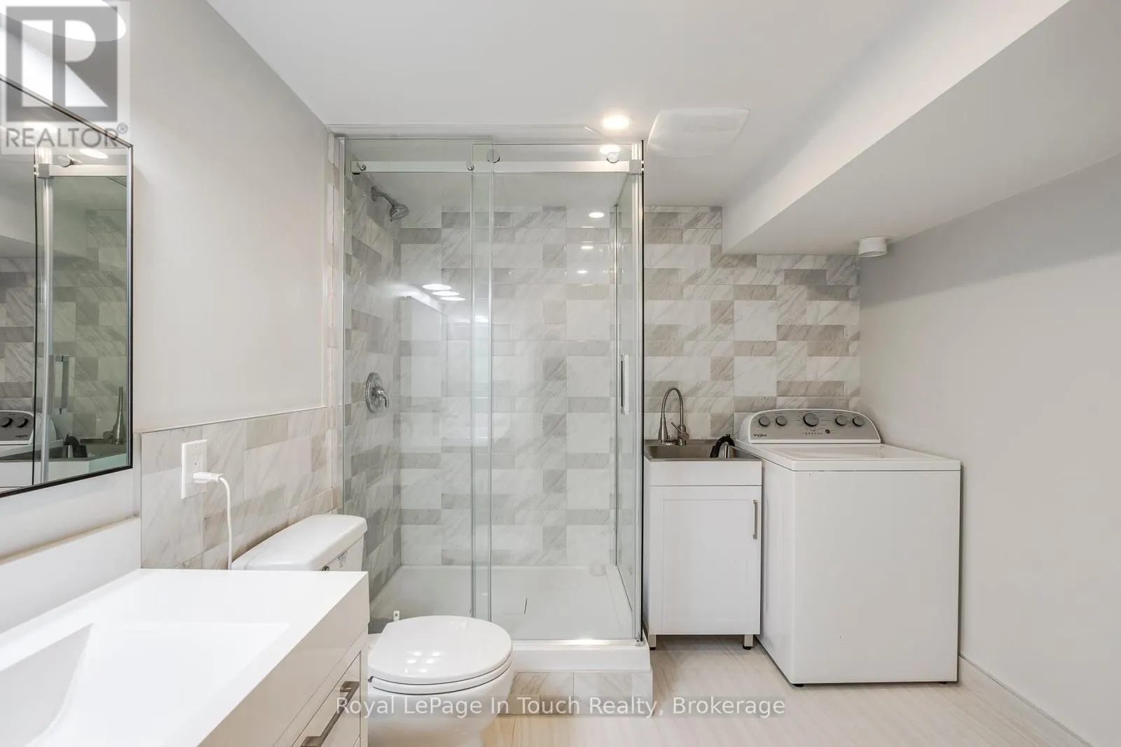 9 BELCOURT CRESCENT