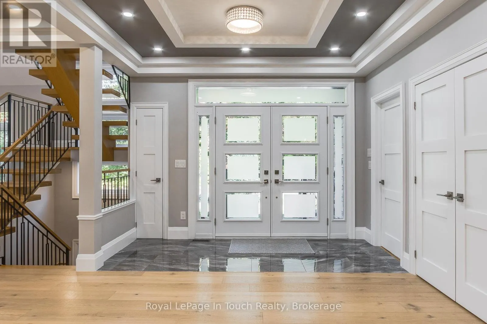 9 BELCOURT CRESCENT