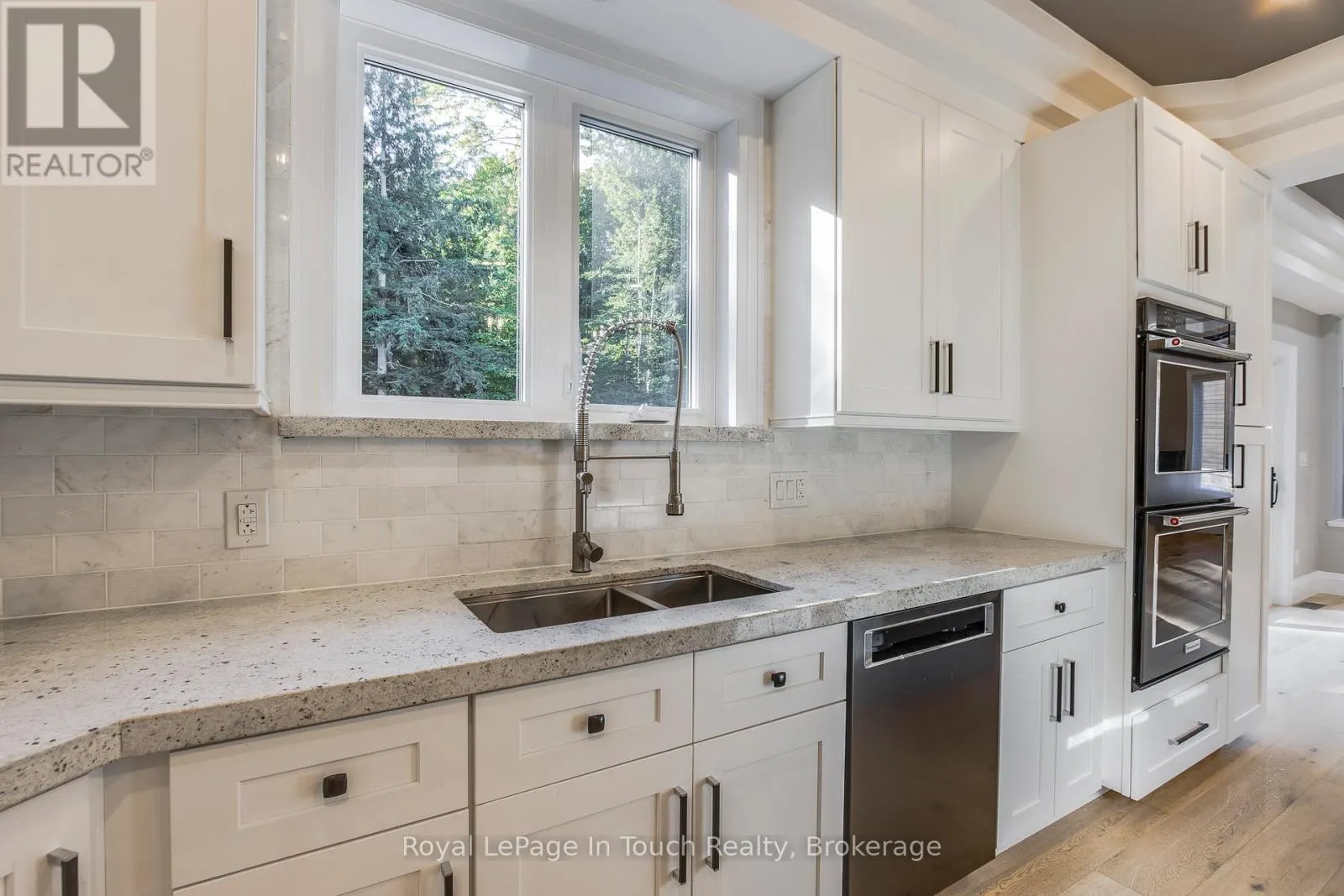 9 BELCOURT CRESCENT