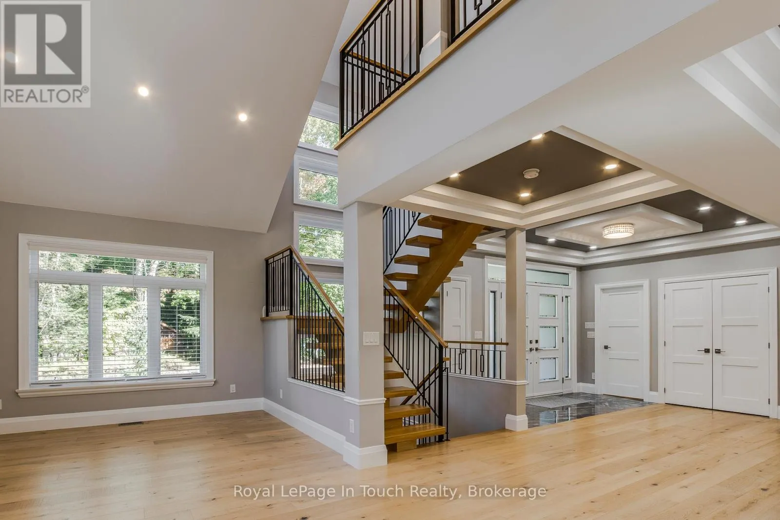 9 BELCOURT CRESCENT
