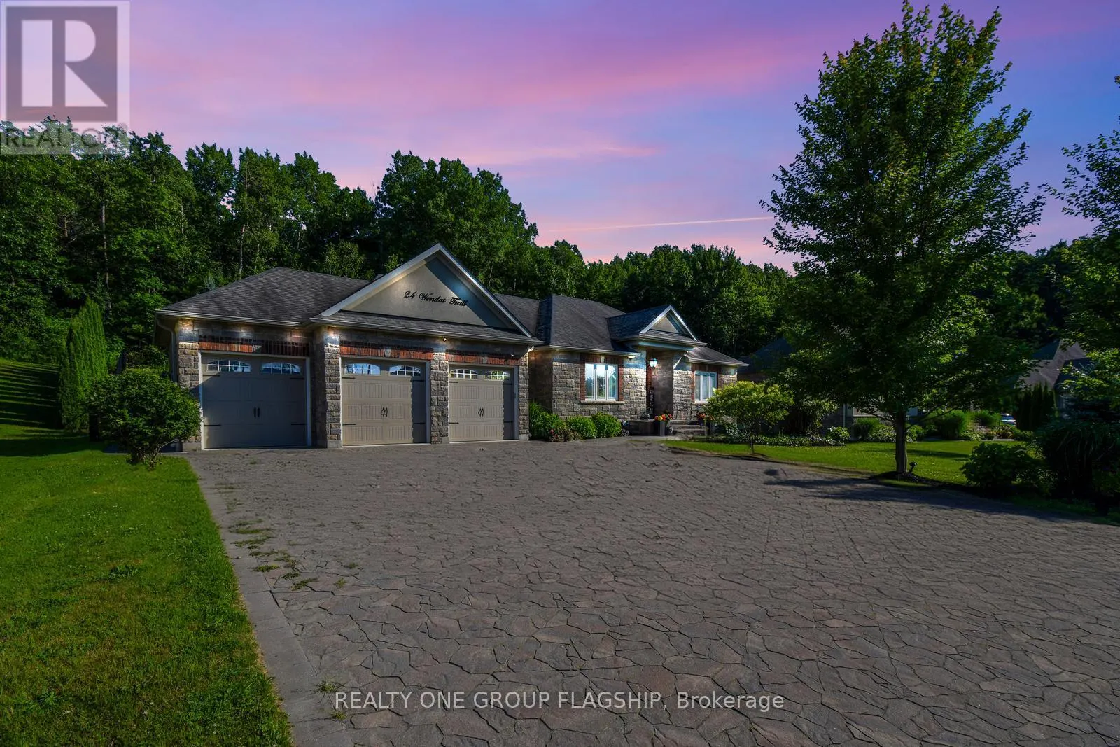 24 WENDAT TRAIL