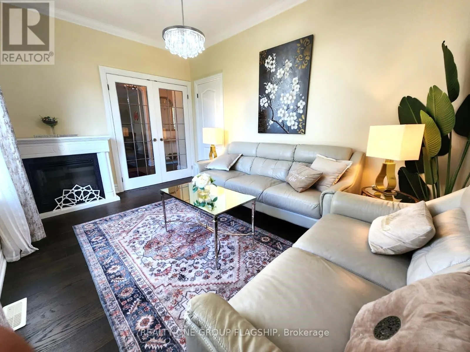 24 WENDAT TRAIL