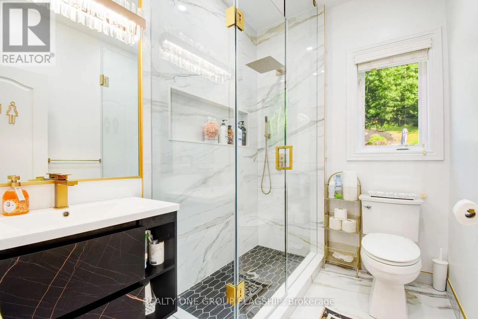 24 WENDAT TRAIL