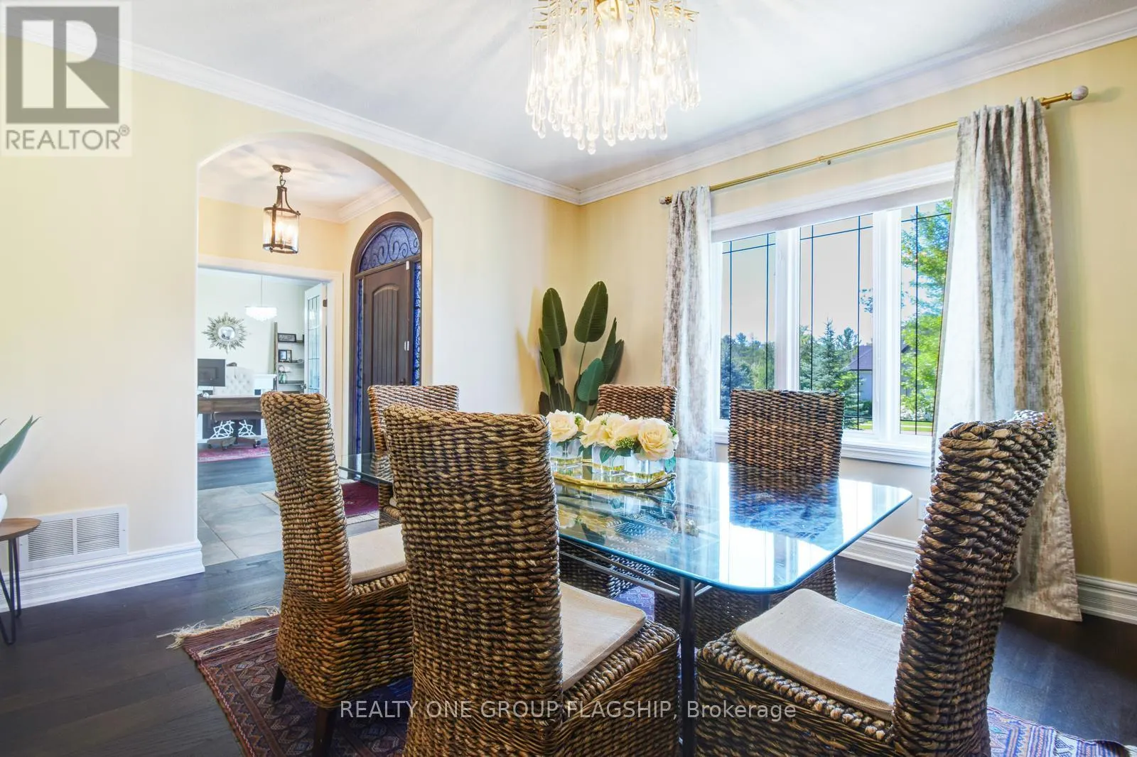 24 WENDAT TRAIL