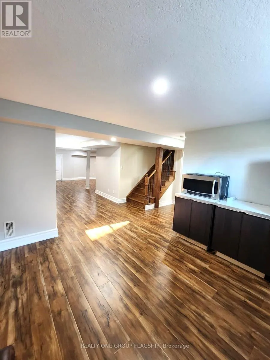 24 WENDAT TRAIL