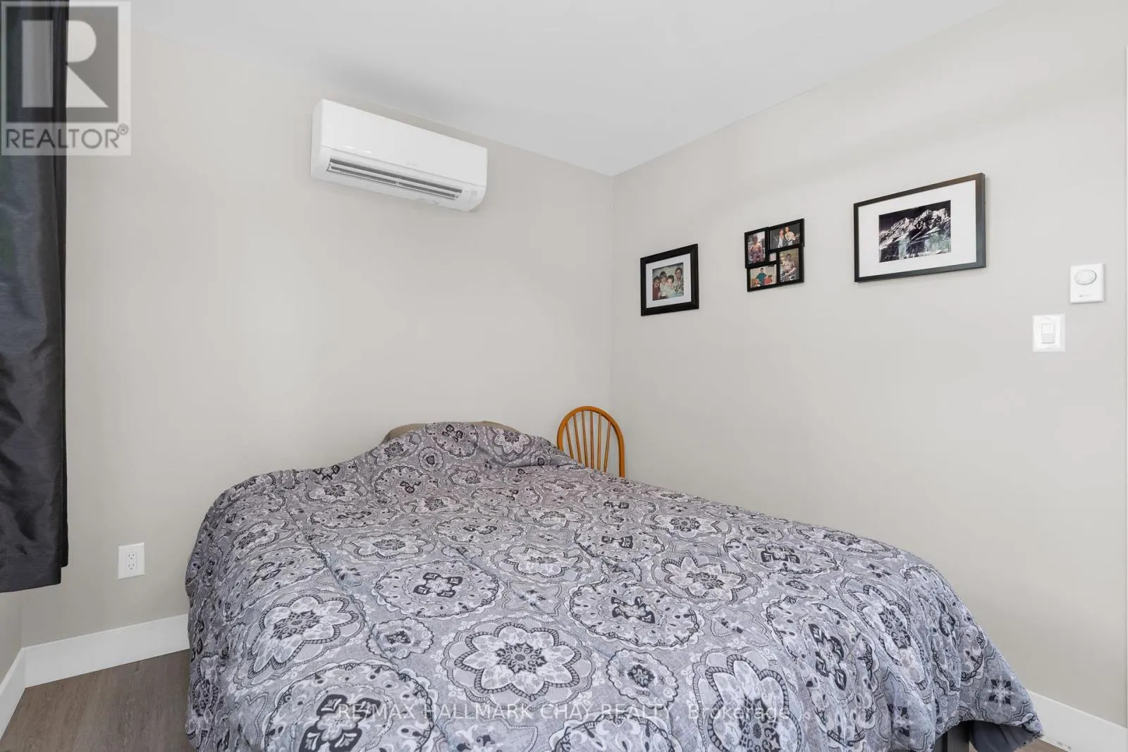 1, 2, 3 - 24 CHARLBROOK AVENUE