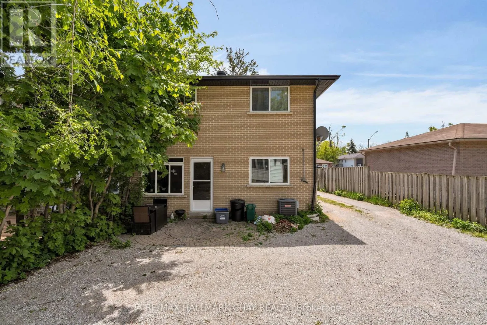 1, 2, 3 - 24 CHARLBROOK AVENUE