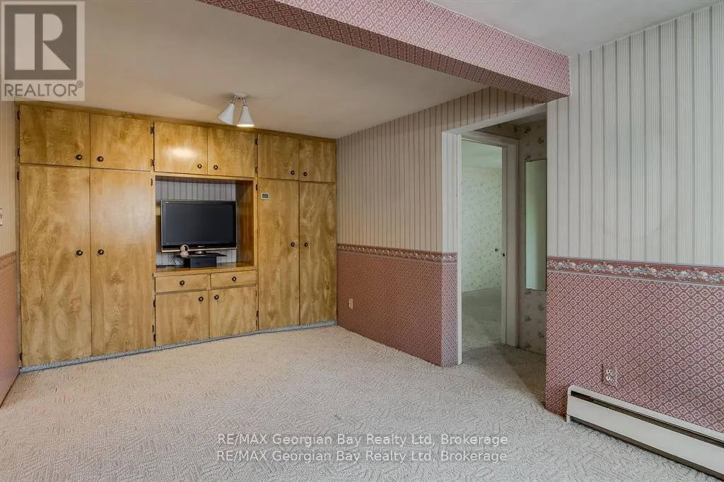586 DOMINION AVENUE