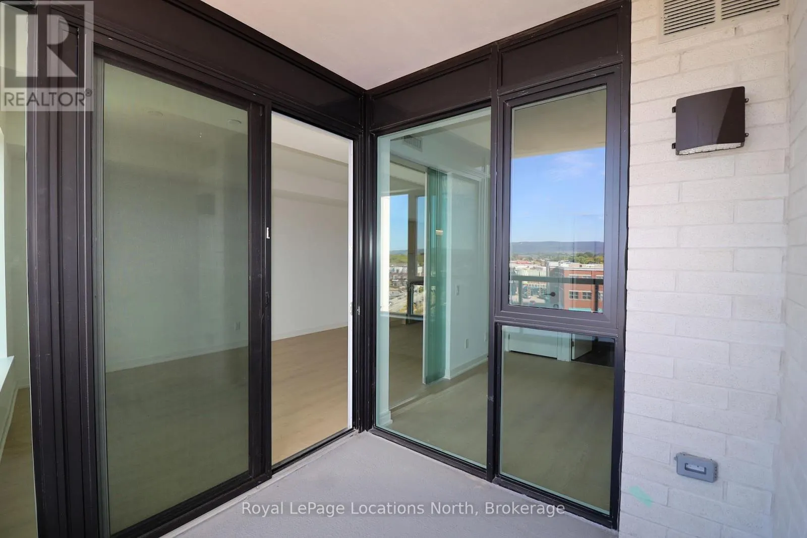 518 - 31 HURON STREET, #518