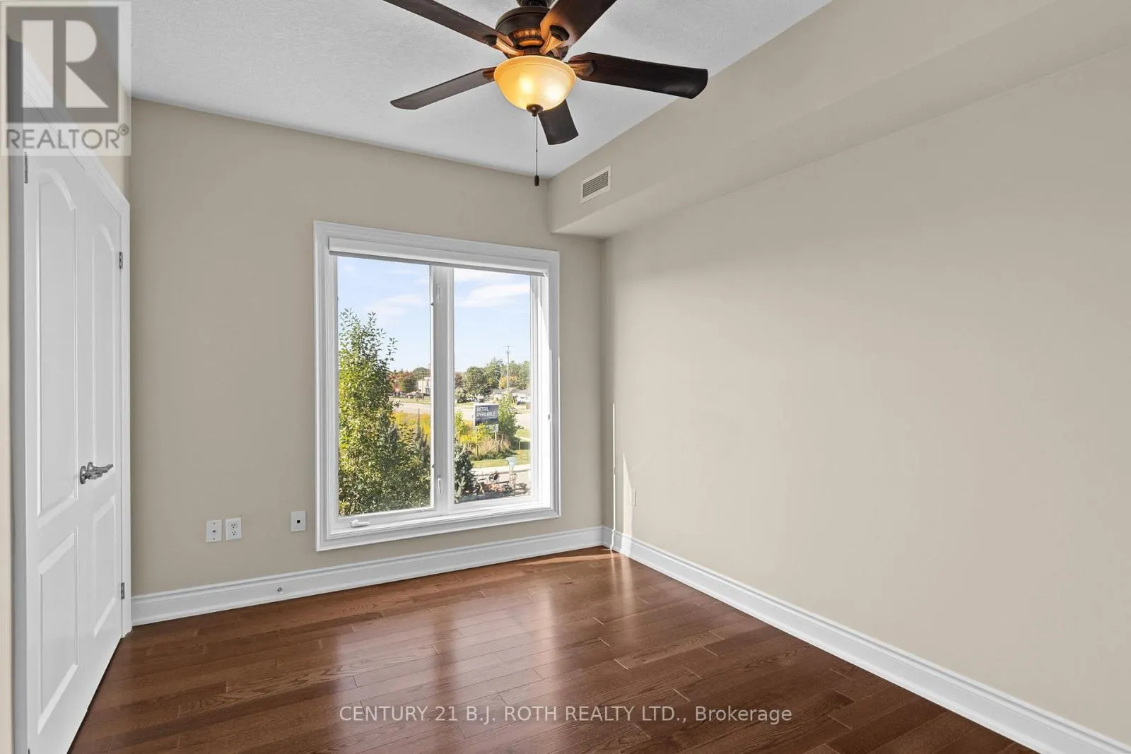 218 - 720 YONGE STREET
