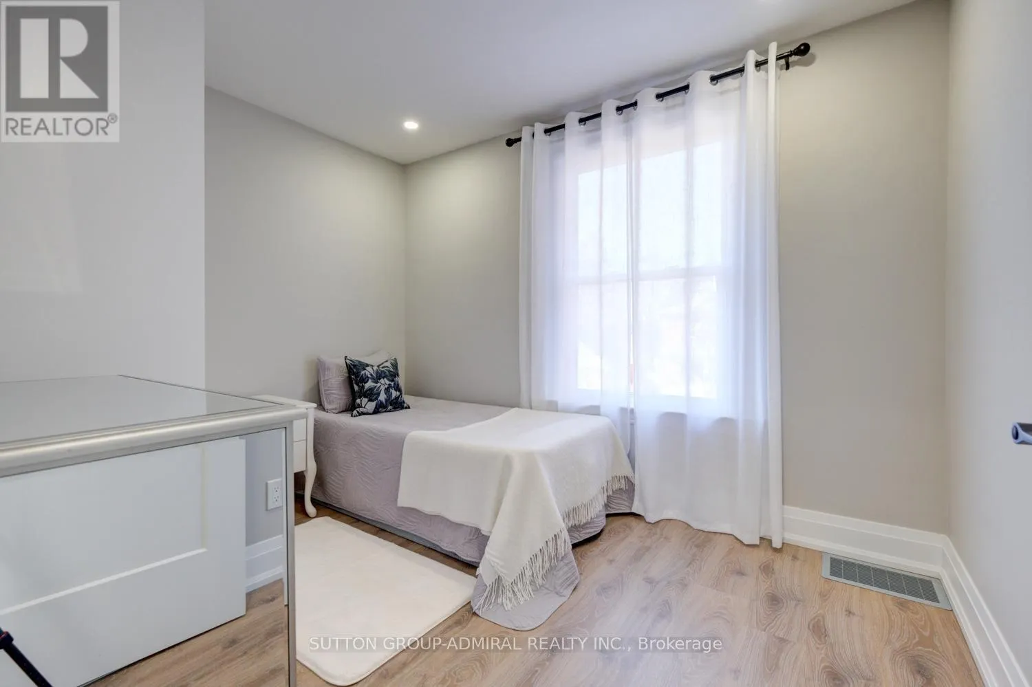 48 OBRIEN STREET