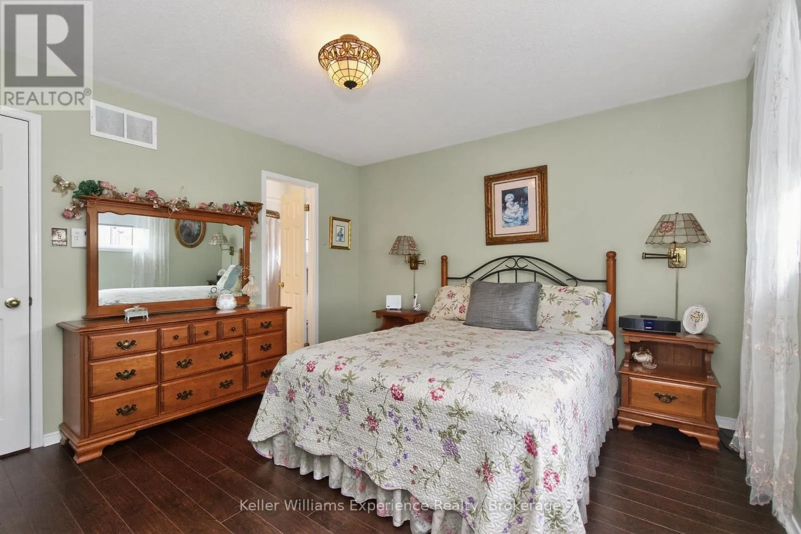 79 SUN KING CRESCENT