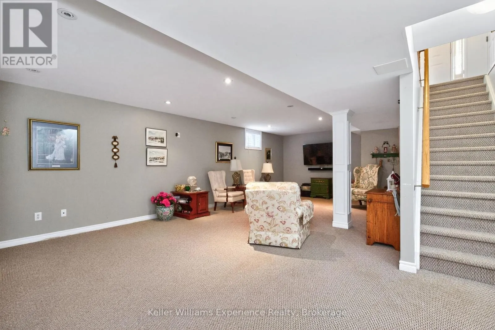 79 SUN KING CRESCENT