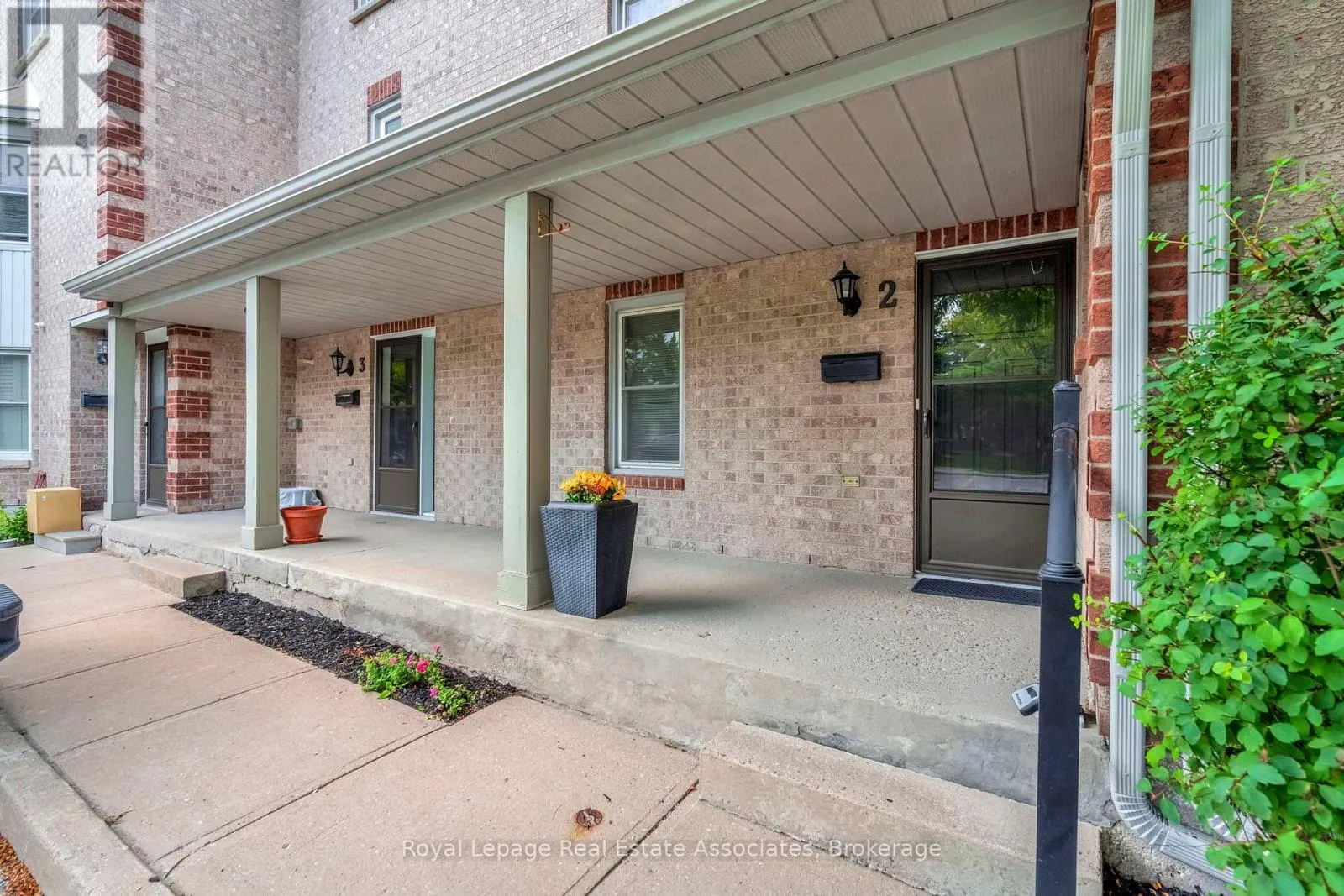 2 - 119 D'AMBROSIO DRIVE