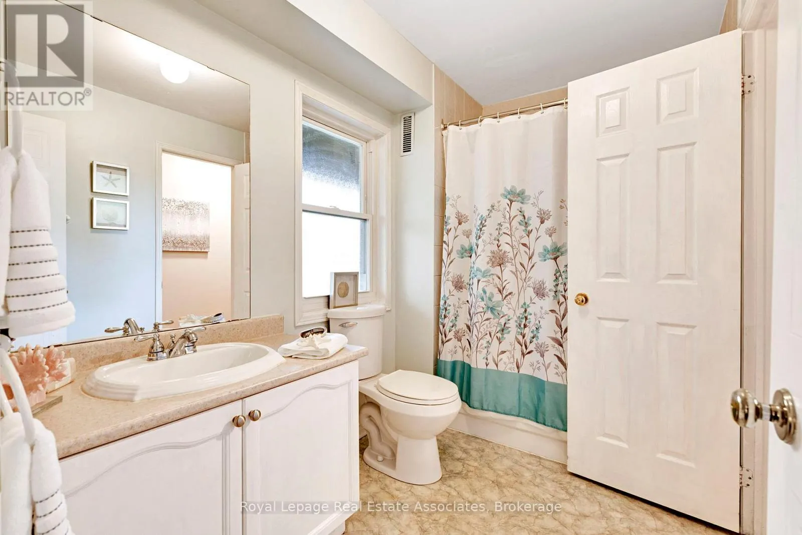 2 - 119 D'AMBROSIO DRIVE