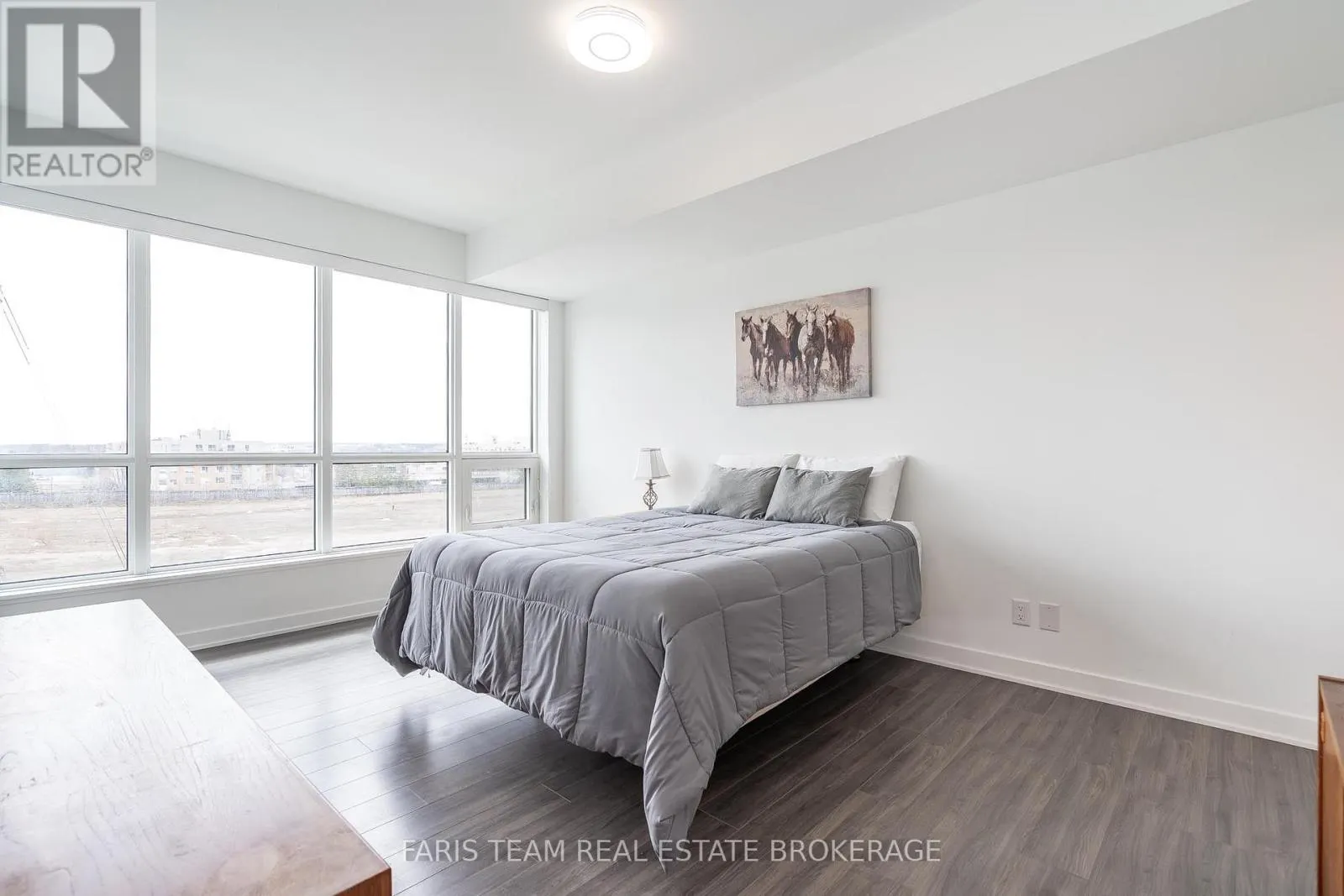 311 - 681 YONGE STREET