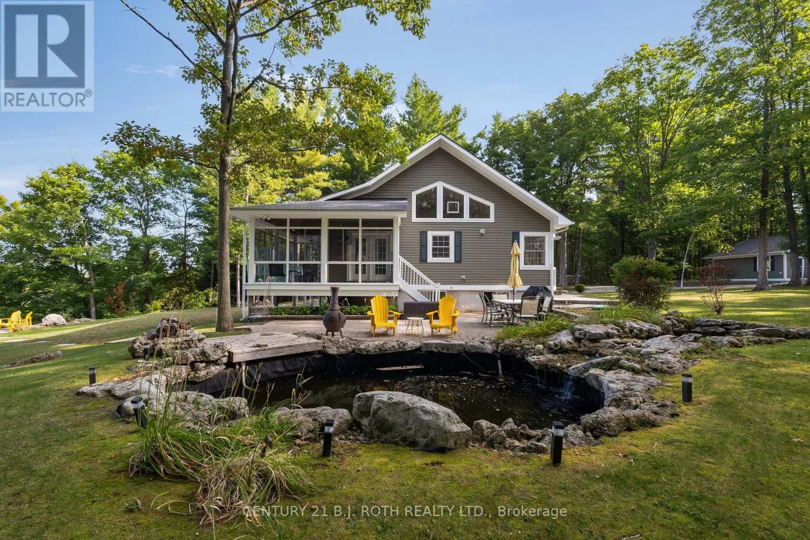 2710 PORTAGE TRAIL