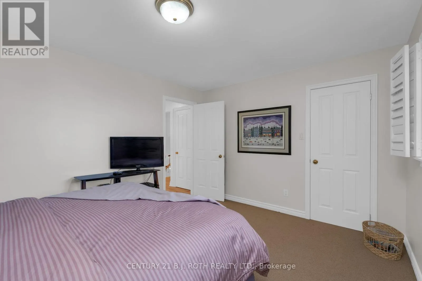 2710 PORTAGE TRAIL