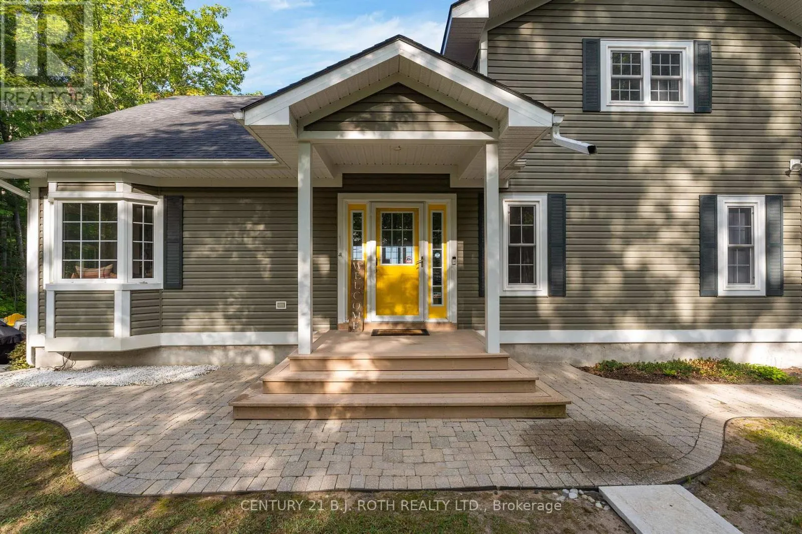 2710 PORTAGE TRAIL