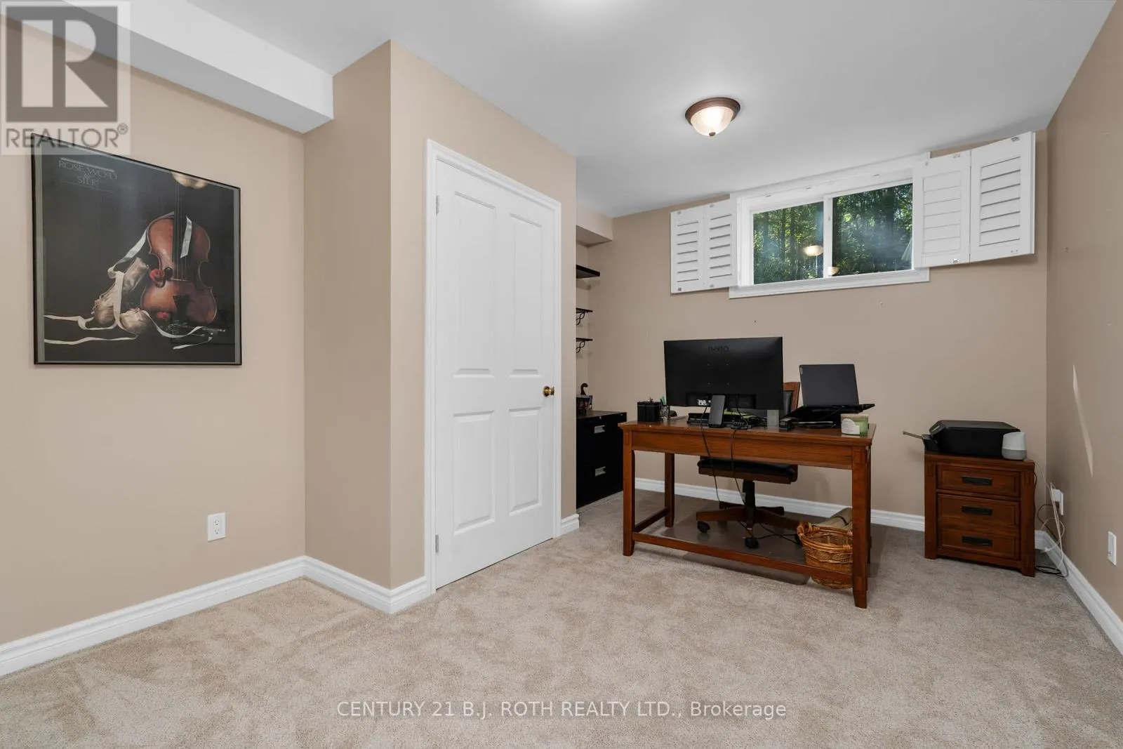 2710 PORTAGE TRAIL