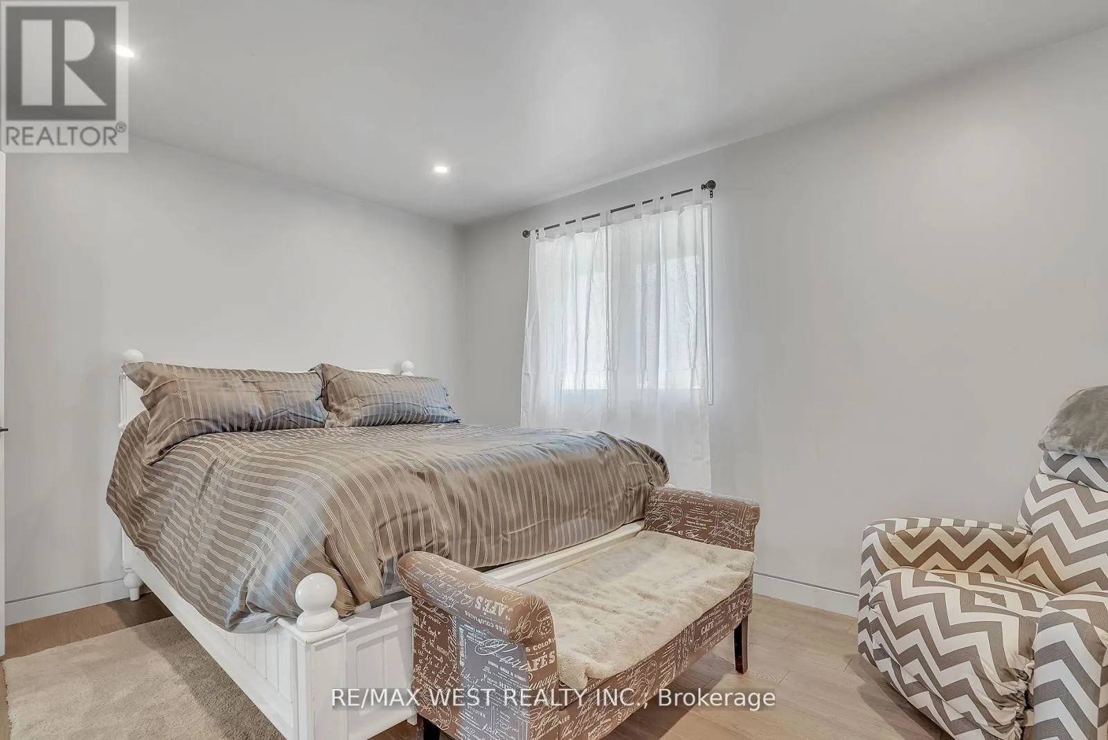 6098 VASEY ROAD