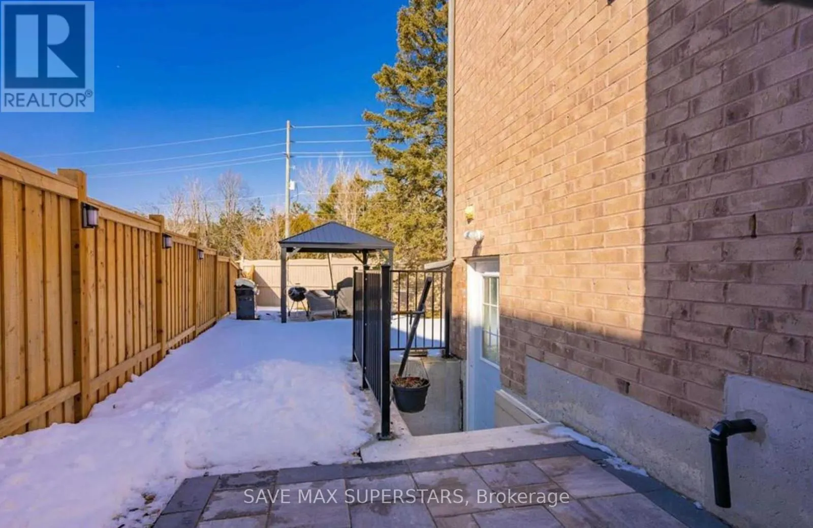 LOWER - 32 WESTMINSTER CIRCLE
