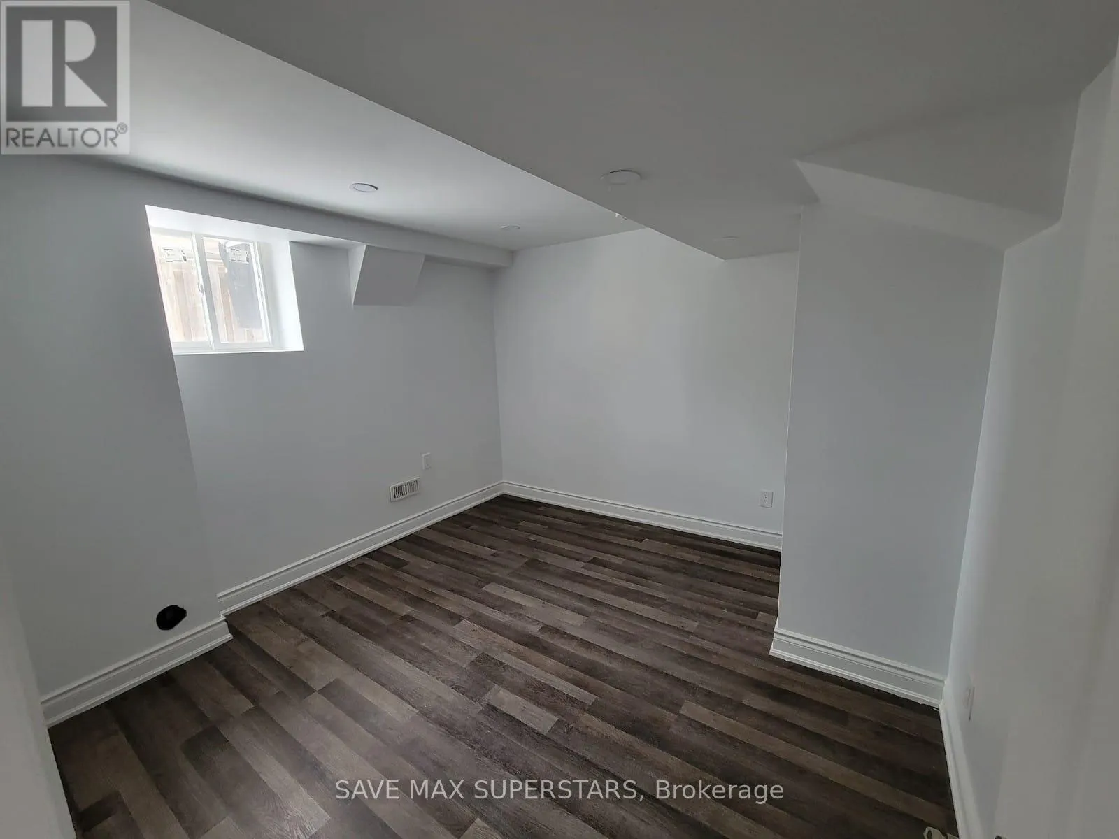 LOWER - 32 WESTMINSTER CIRCLE