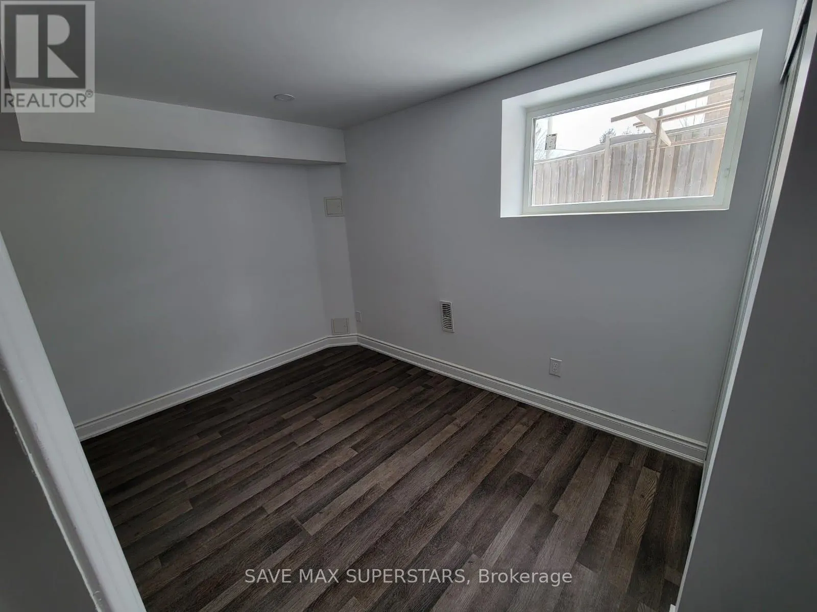 LOWER - 32 WESTMINSTER CIRCLE