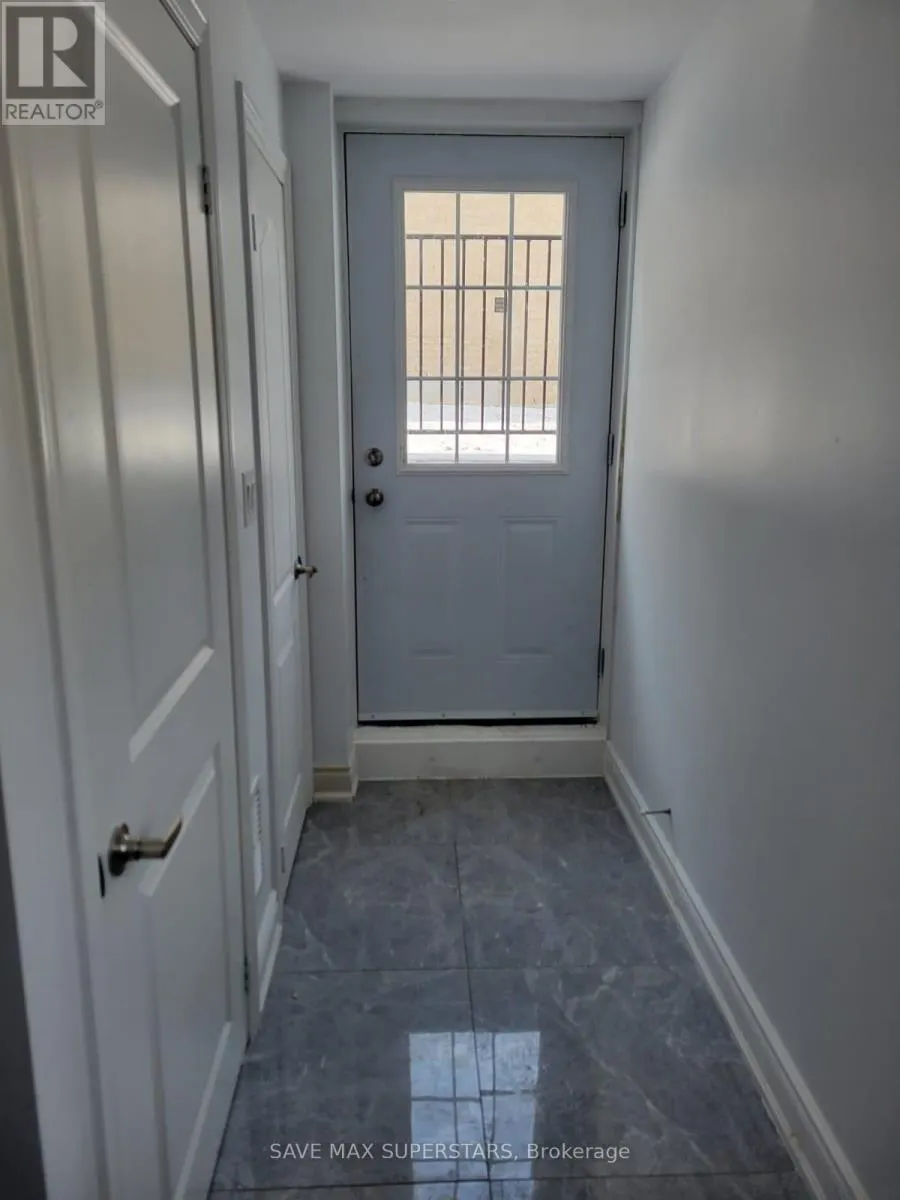 LOWER - 32 WESTMINSTER CIRCLE