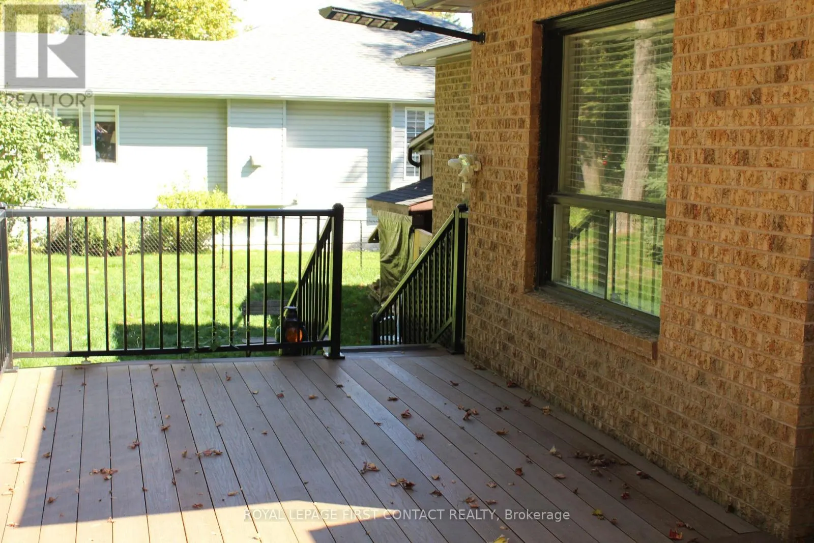 14 FAIRWAY CRESCENT