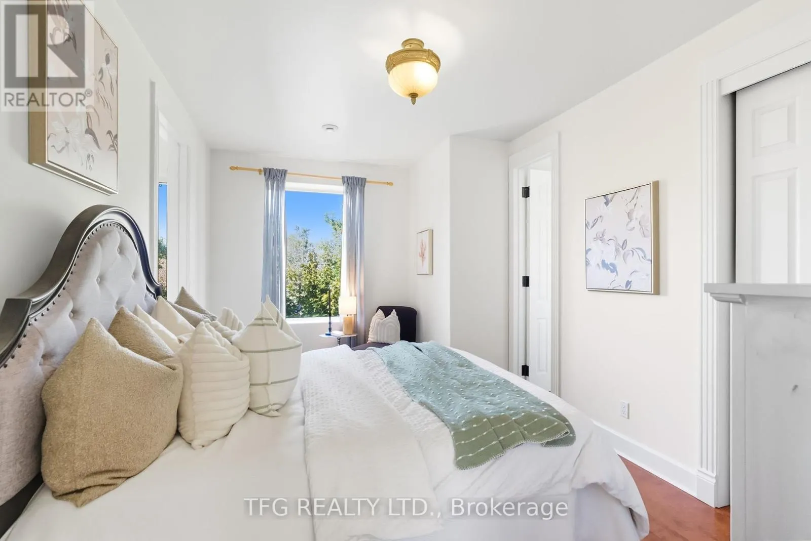 165 BAYSHORE DRIVE