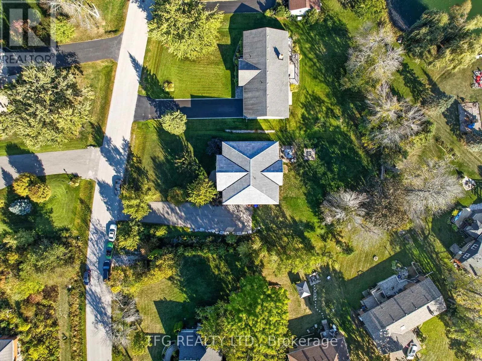 165 BAYSHORE DRIVE