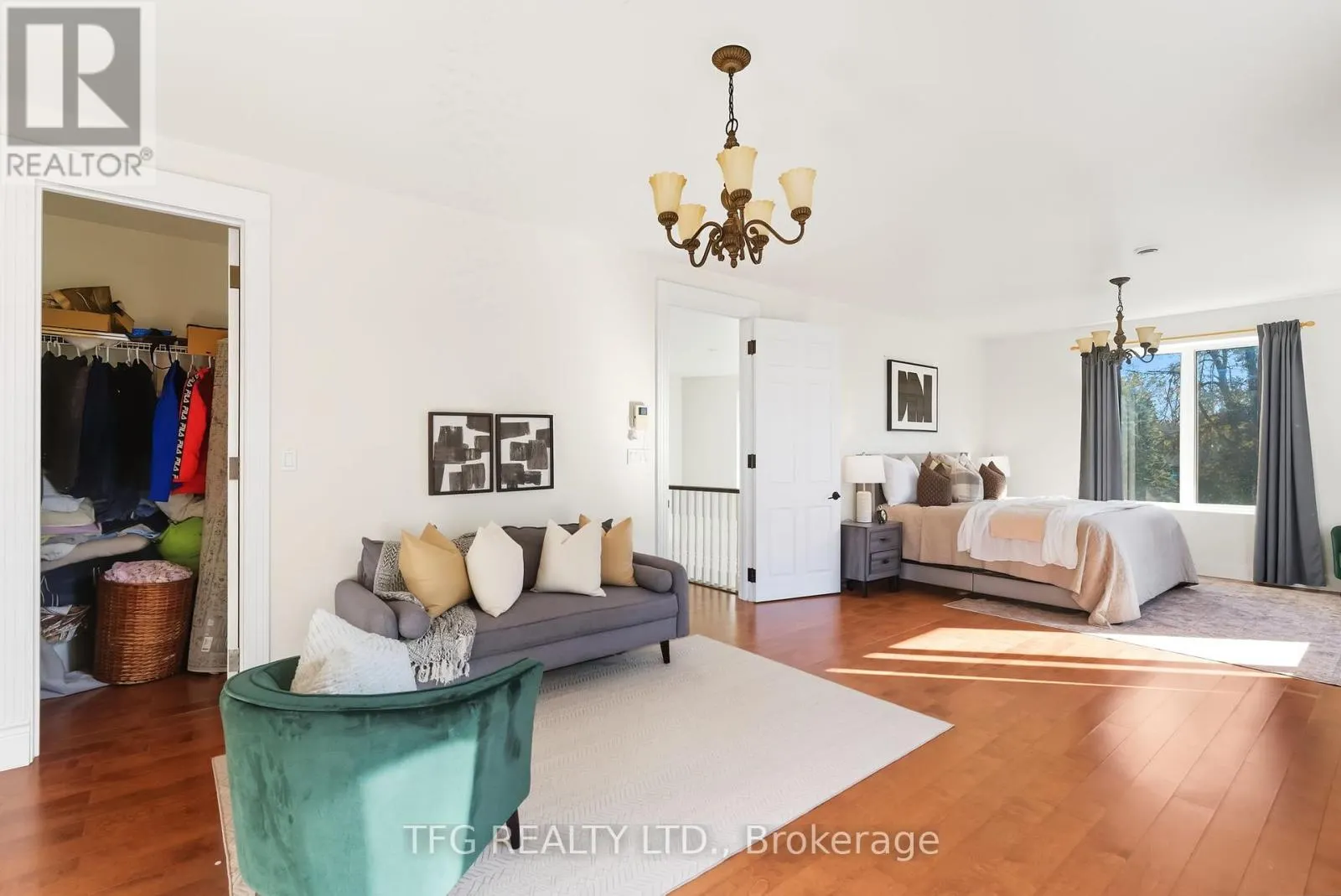 165 BAYSHORE DRIVE