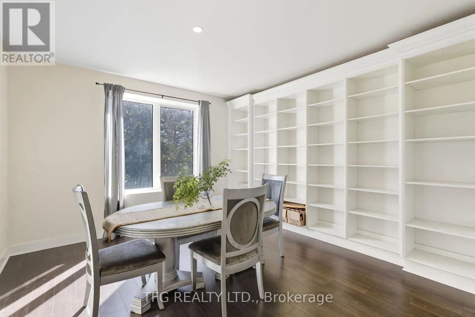 165 BAYSHORE DRIVE