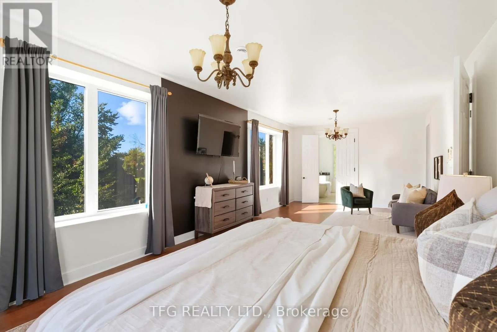 165 BAYSHORE DRIVE